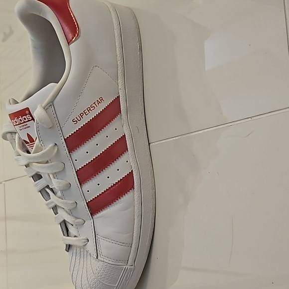 Adidas size 9.5 red striped superstar classic sneaker - Picture 3 of 5